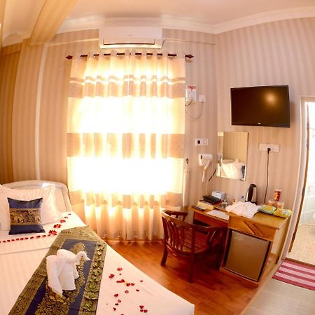 รอยัล นุง โย โฮเต็ล Hotel มัณฑะเลย์ ภายนอก รูปภาพ